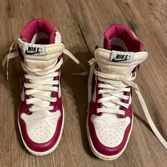 NIKE DUNK HIGHS size - US 7.5